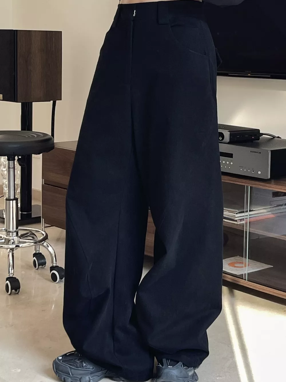 Wide-Leg Cargo Pants, image 10