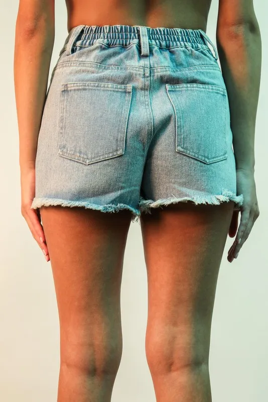 Raw Hem Pocketed Contrast Washed Denim Shorts, image 4