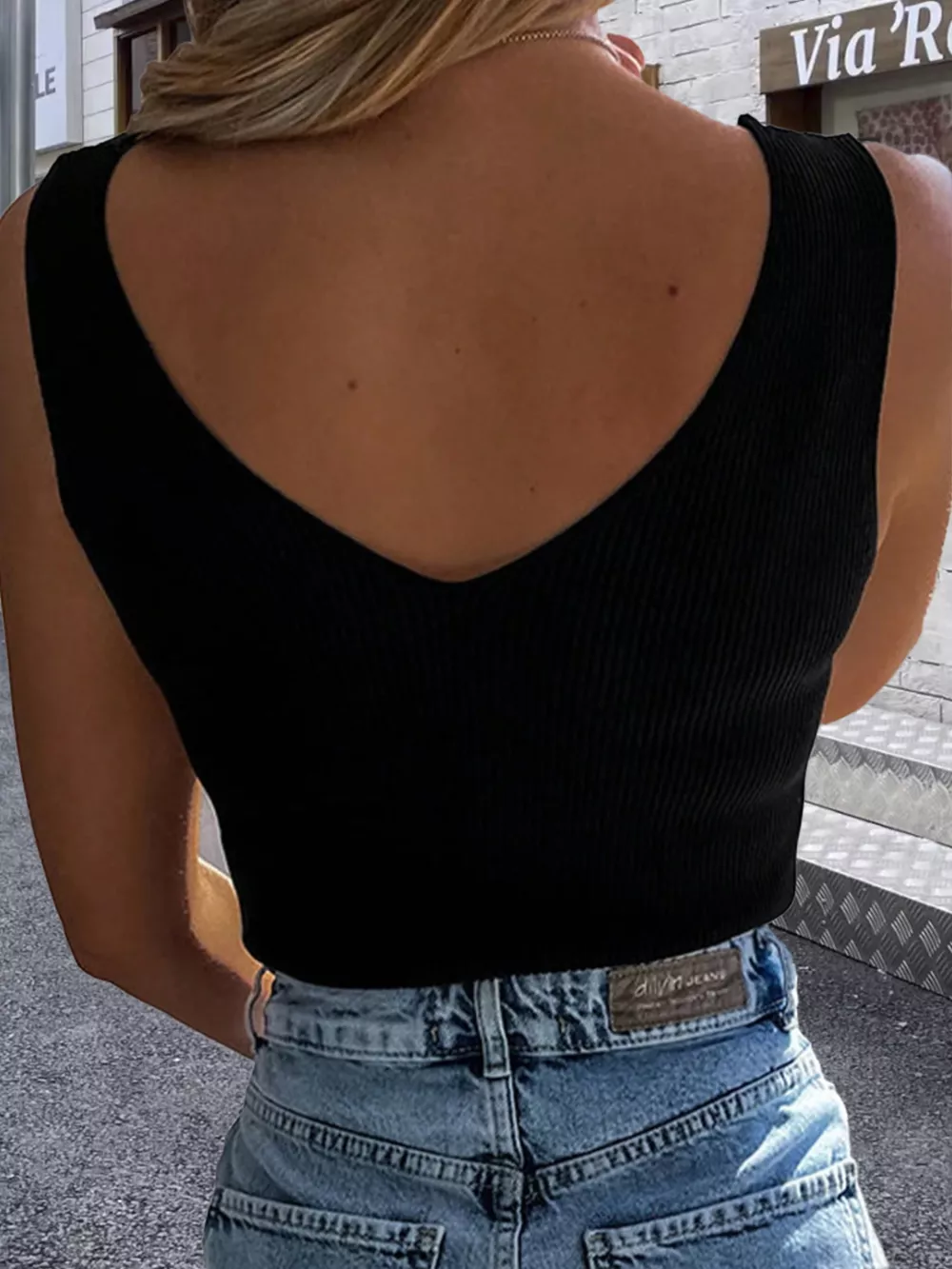 V-Neck Slim Fit Tank, image 3