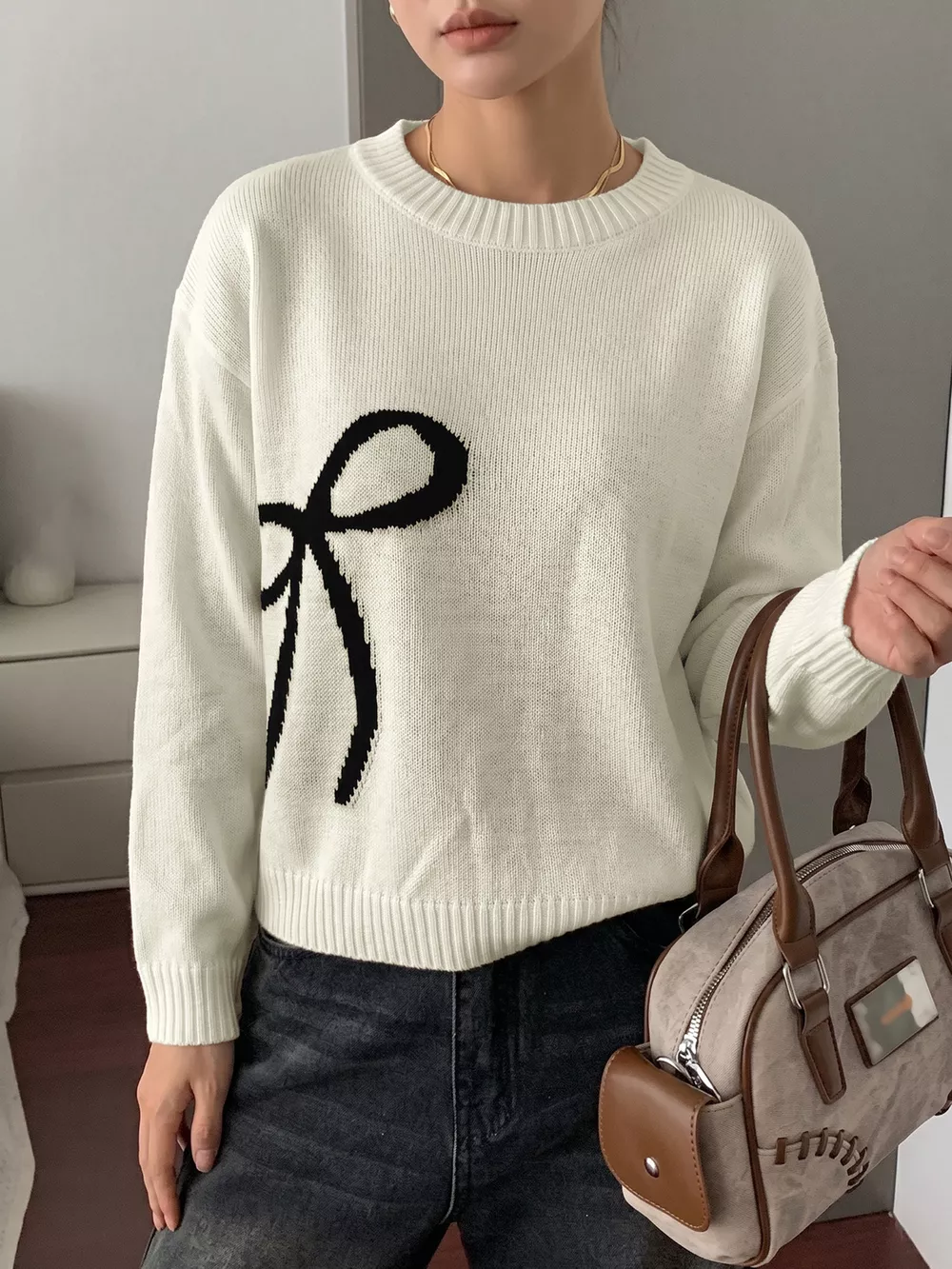 Bow Graphic Round Neck Sweater, image 2