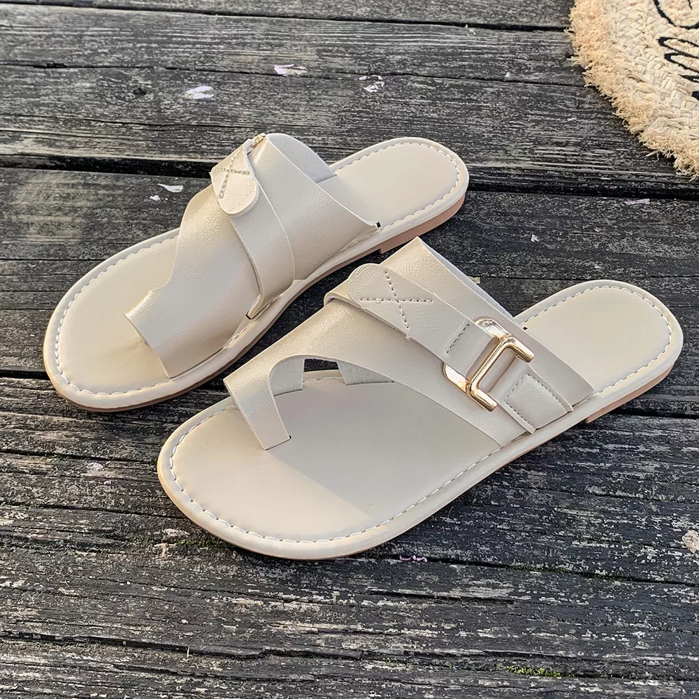 Toe Loop Buckle Decor Sandals, image 2