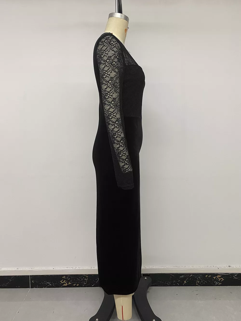 Elegant Lace and Velvet Midi Dress, image 7