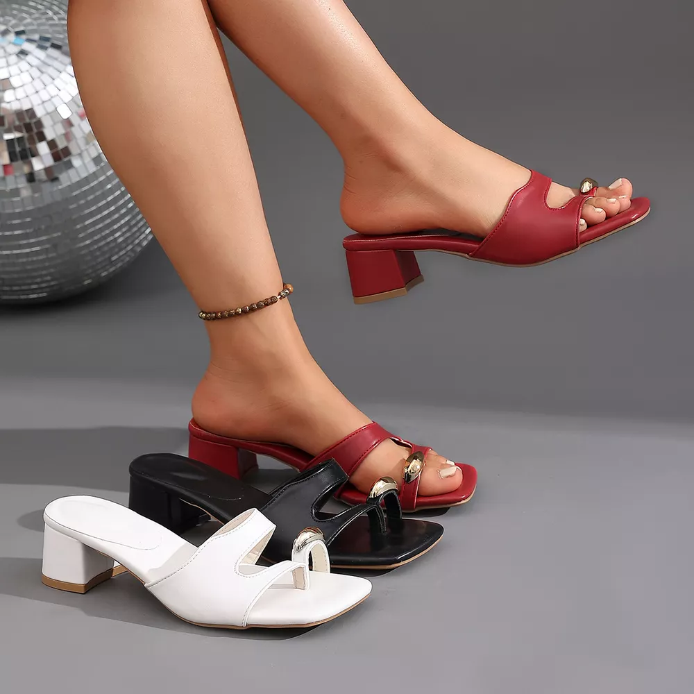 Chunky Heel Toe Ring Sandals, image 2