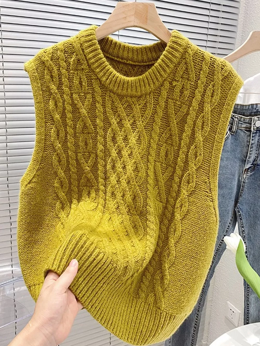 Cable-Knit Sweater Vest, image 15