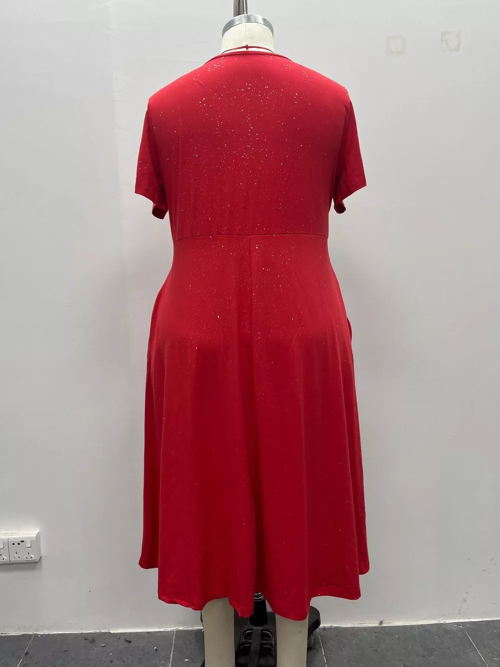 Full Size Twisted Front Short Sleeve Midi Dress with Pockets Plus Size, image 8