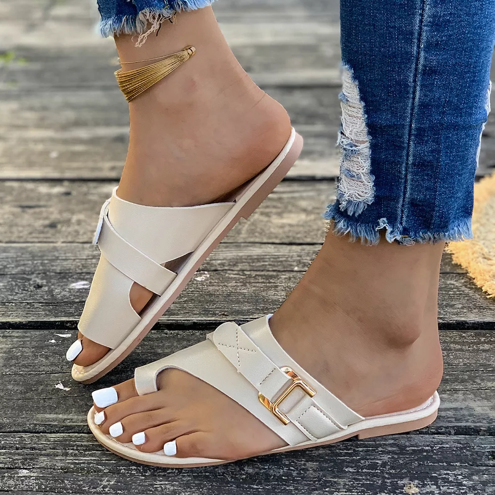 Toe Loop Buckle Decor Sandals, image 3