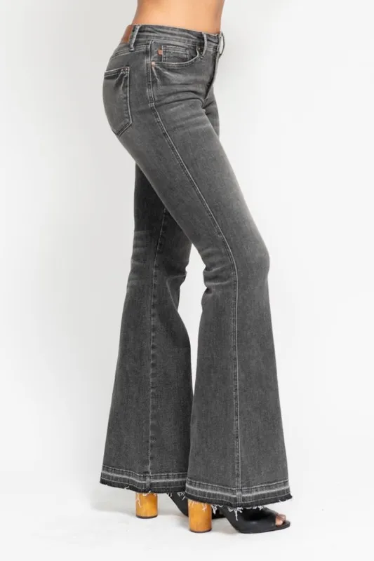 Full Size Mid Rise Tummy Control Washed Gray Release Hem Flare Jeans Plus Size, image 13