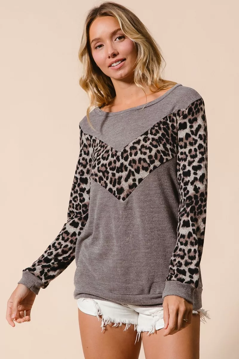 Sweater Knit Top With Leopard V Shape Block, image 4