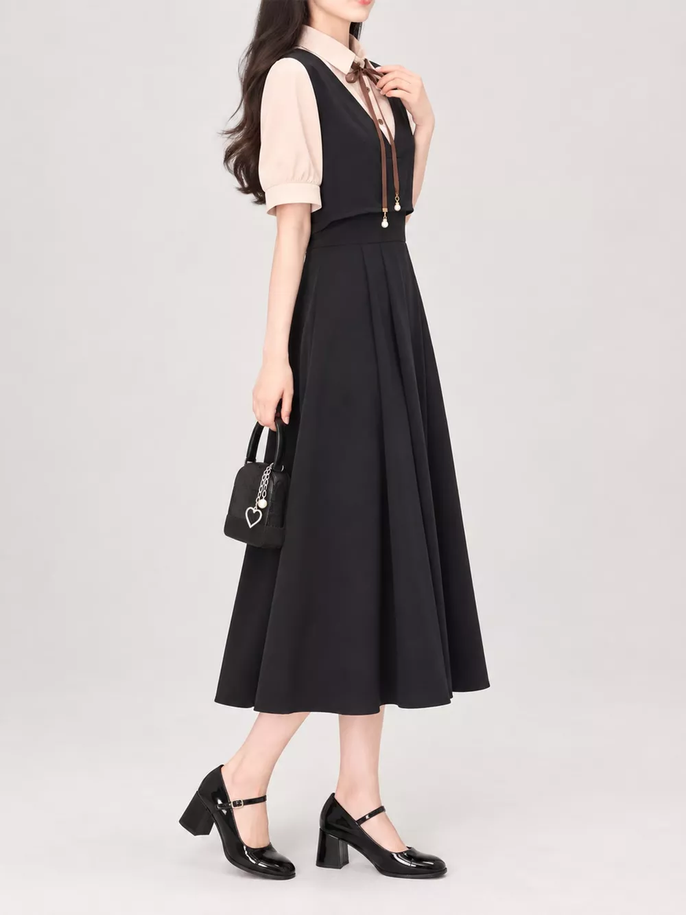 Contrast Short Sleeve Pleated Midi Dress, image 2