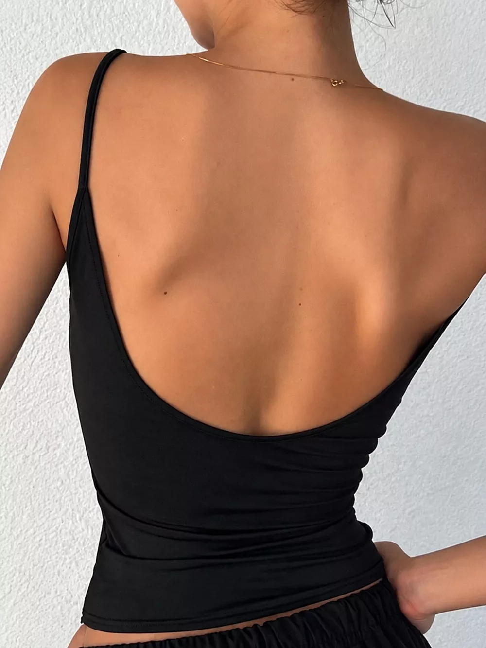 Slim-Fit Scoop Neck Cami, image 4
