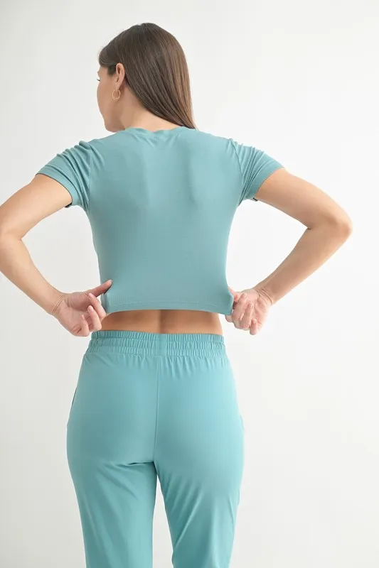Essential Micro-ribbed Cropped Athleisure Tee, image 3