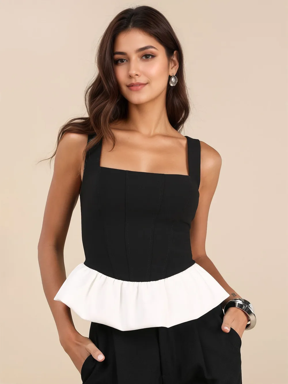Contrast Ruffled Hem Square Neck Tank