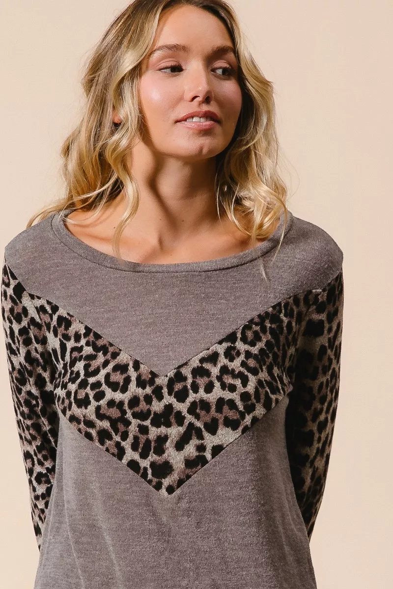 Sweater Knit Top With Leopard V Shape Block, image 7