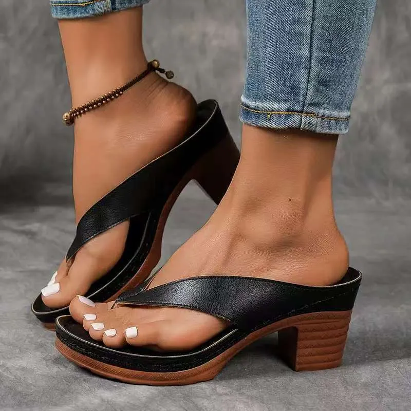 Chunky Heel Toe Post Sandals, image 2