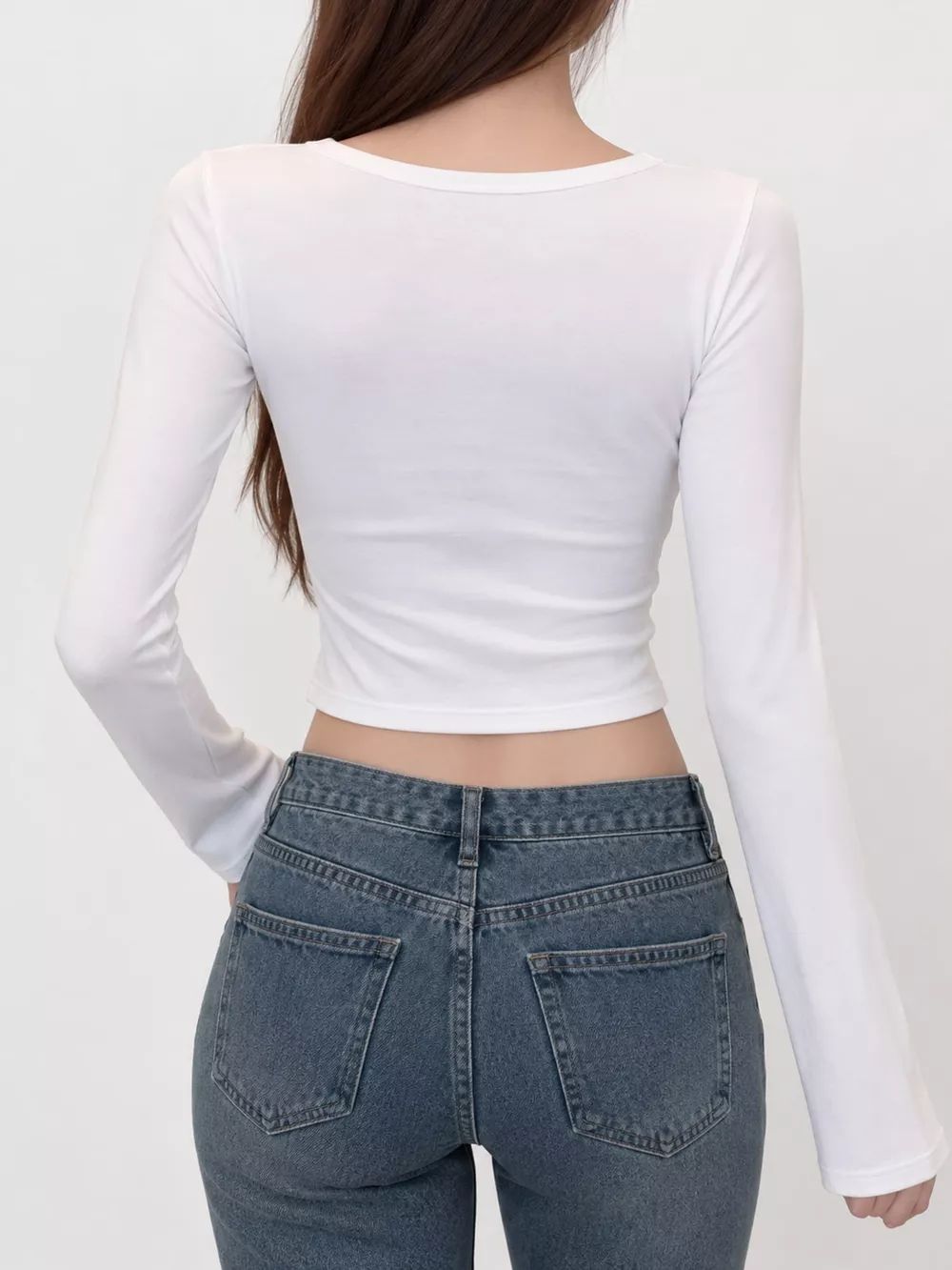 Slim-Fit Long Sleeve U-Neck Cropped T-Shirt, image 15