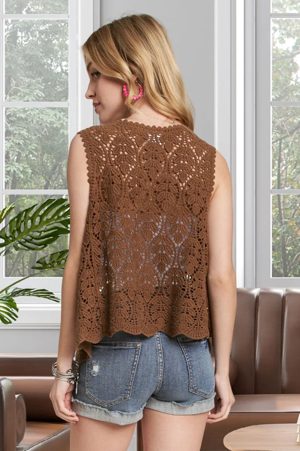 Crochet Vest With Scallop Hem, image 3