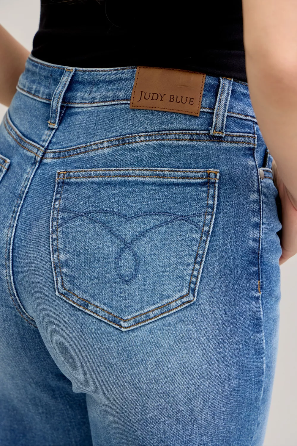 Mid Rise Crop Wide Leg Jeans, image 11