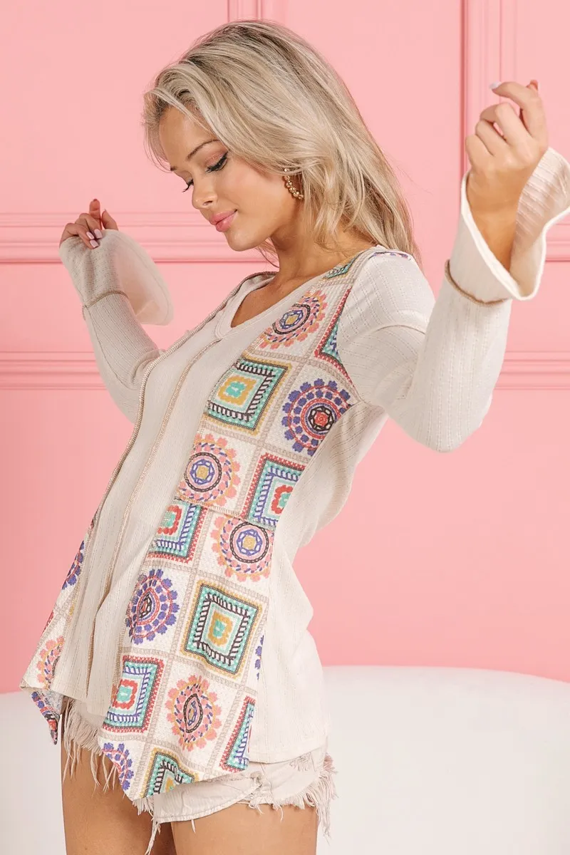 Granny Square Print Contrast Annie Rib V Neck Top, image 18