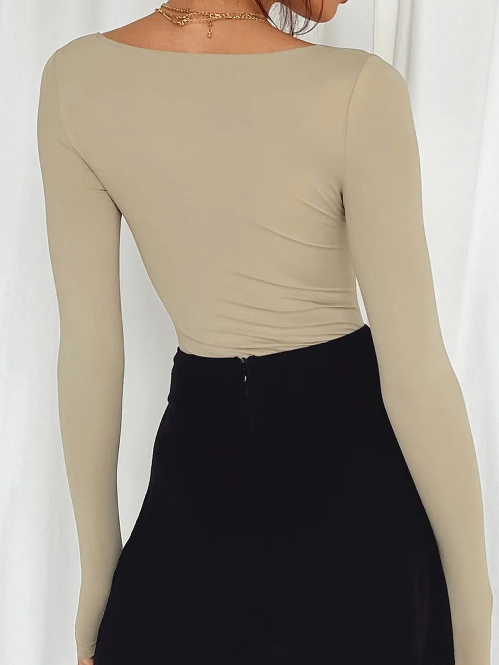 Long Sleeve Scoop Neck Fitted T-Shirt, image 5