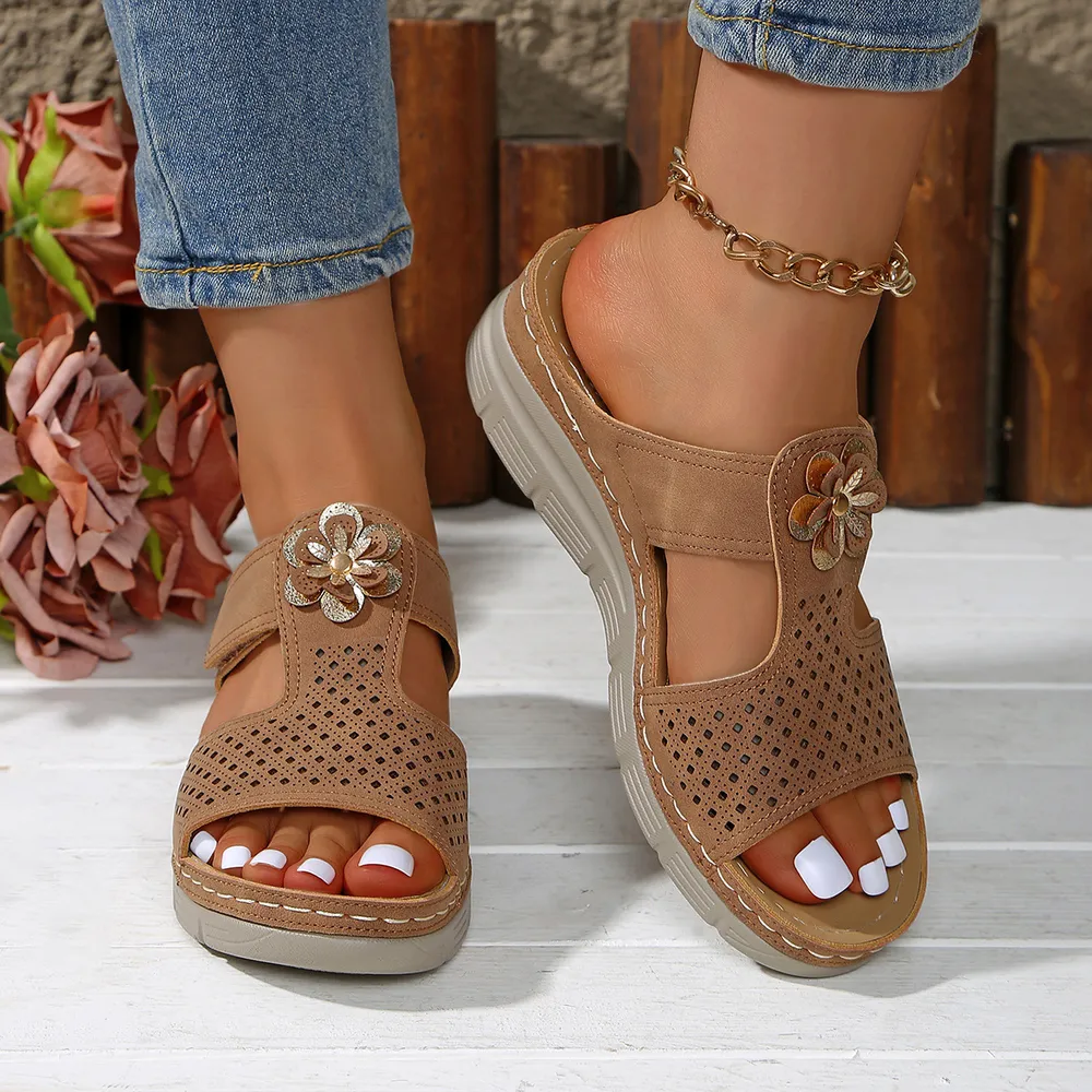 Flower Hollow-Out Wedge Sandals, image 3