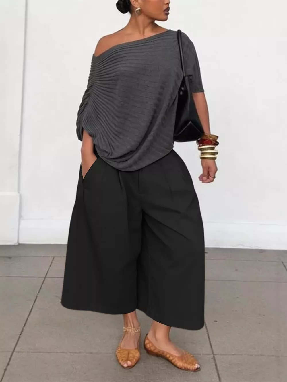 Wide-Leg Cropped Pants