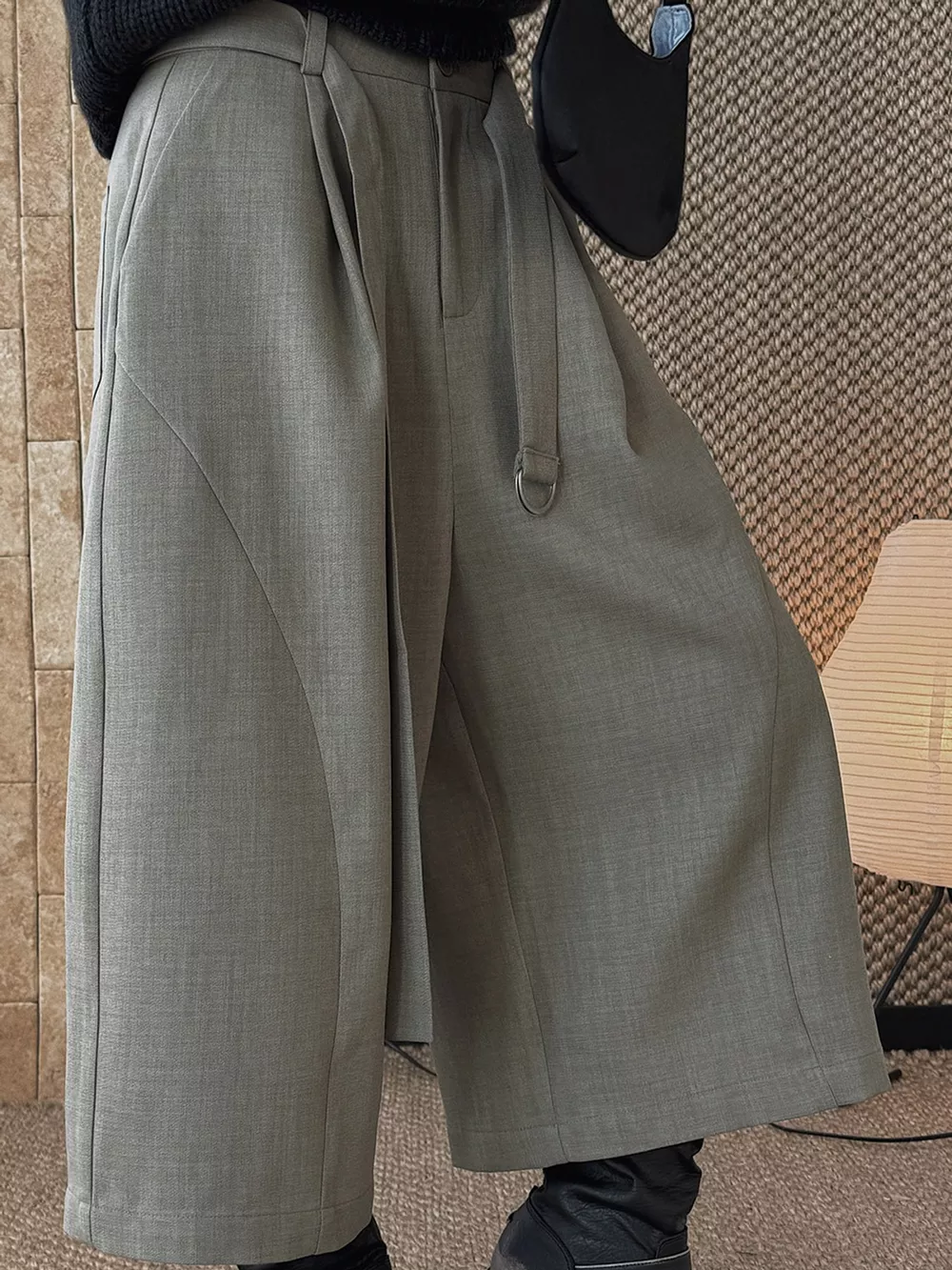 High-Waisted Wide-Leg Capris, image 2