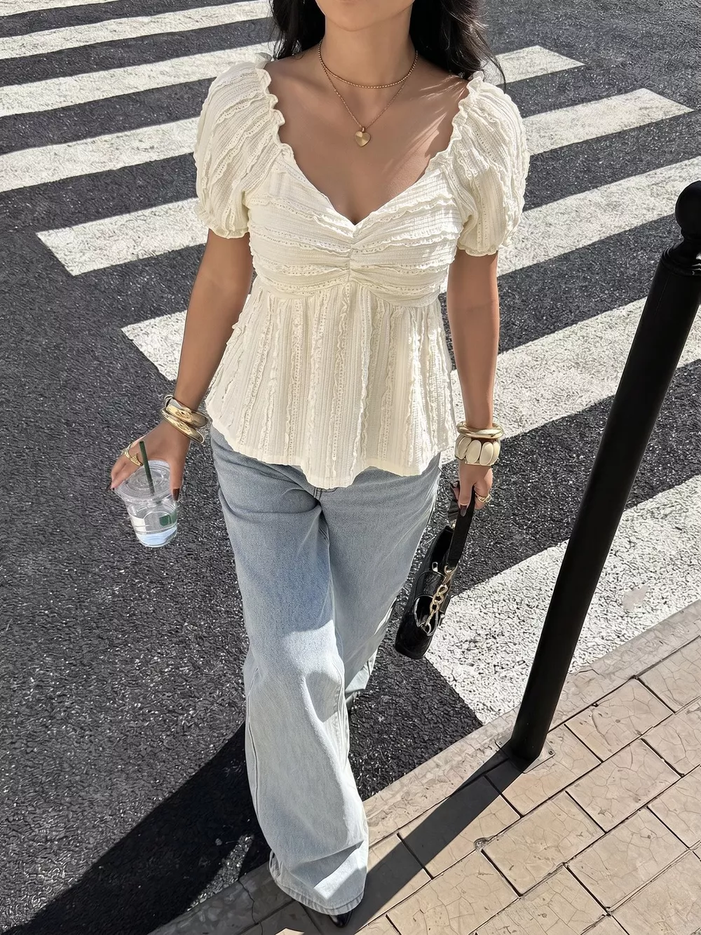 Textured Sweetheart Neck Puff Sleeve T-Shirt, image 5