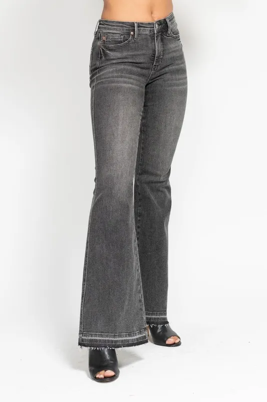 Full Size Mid Rise Tummy Control Washed Gray Release Hem Flare Jeans Plus Size, image 15