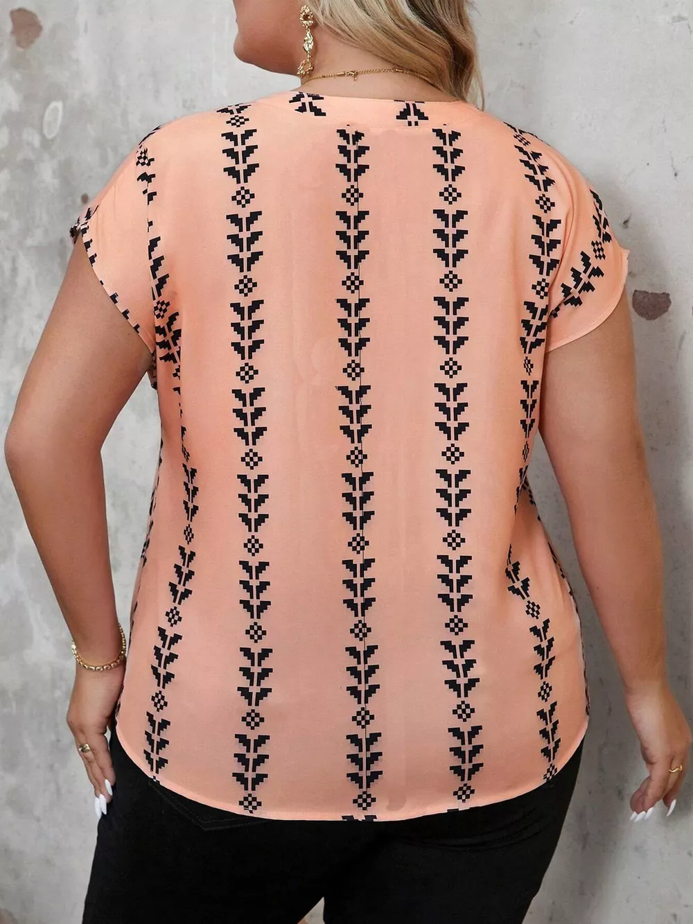 Plus Size Notched Short Sleeve Blouse, image 3
