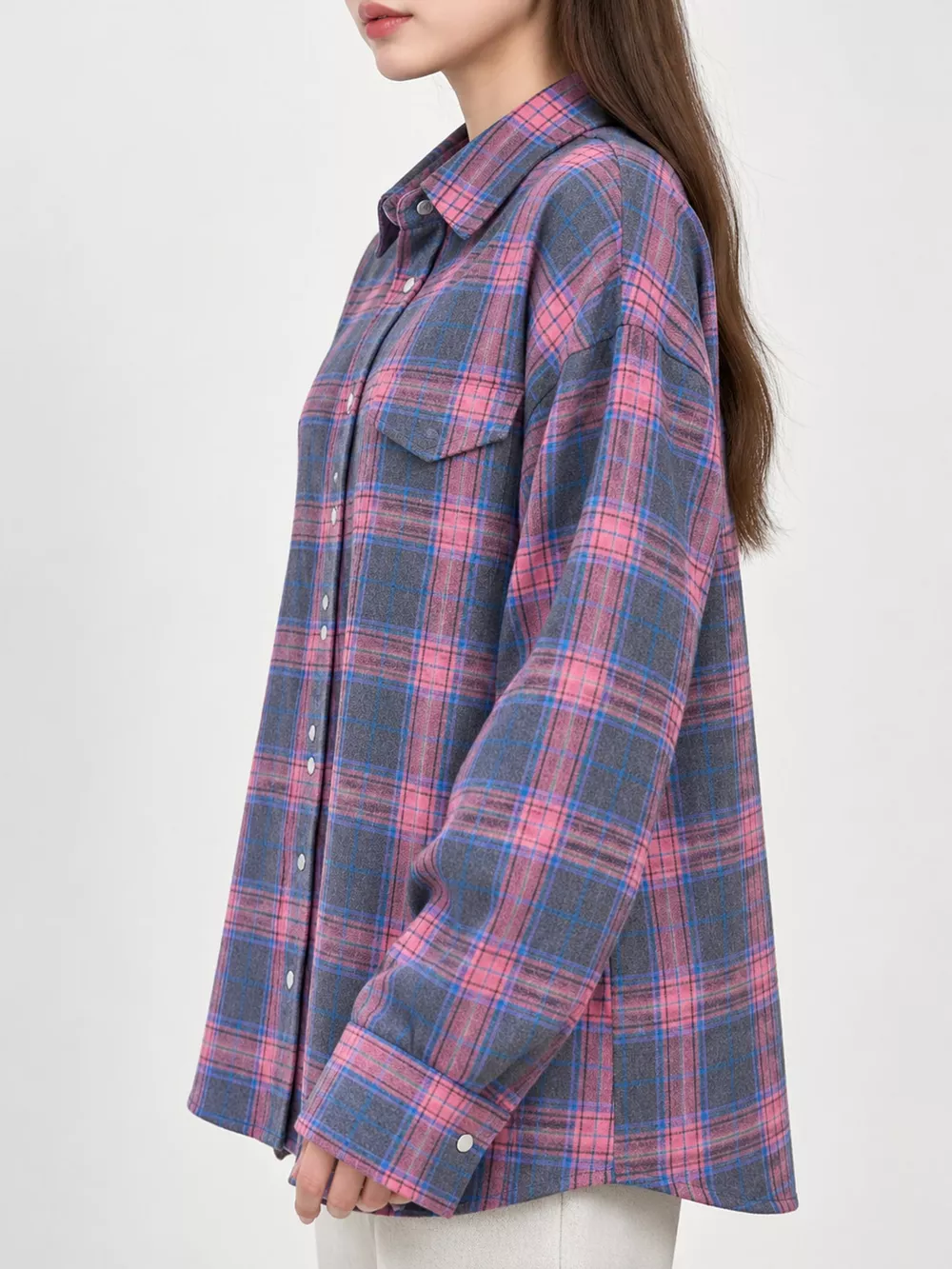 Casual Plaid Button-Down Shirt with Front-Tie Detail, image 7